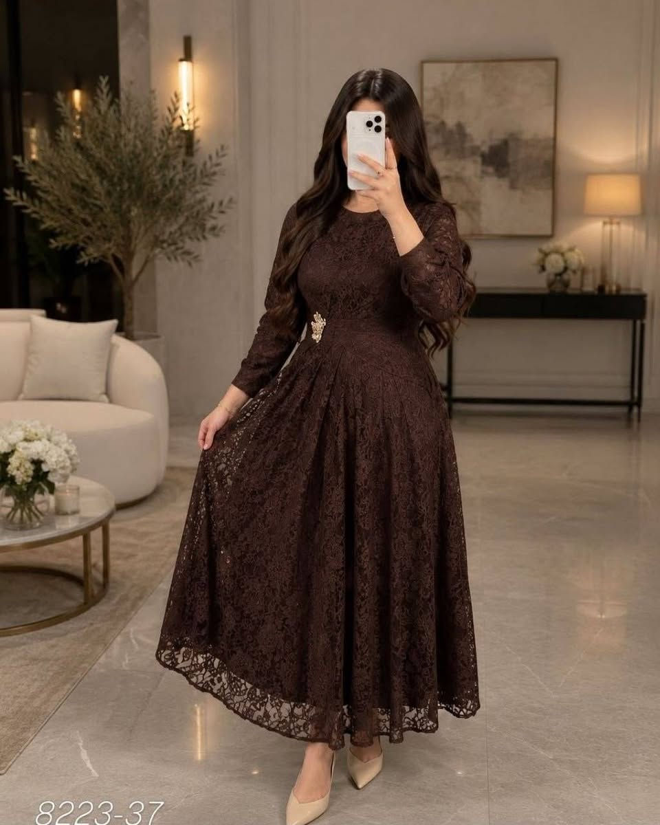 فستان مناسبات كيبور 😍
للحجز ***********
السعر ٣٧ الف
  نوع الخامه كيبور مبطن تركي 
المقاسات   38-40-42-44-46-48
لمسة

نص مكتوب في الصور:
- 8223-37