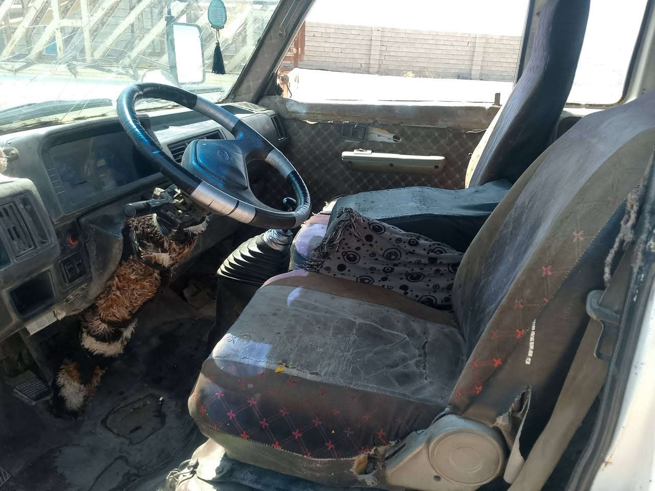 السلام عليكم  كيا للبيع  94
بيها تحويل رقمها فحص صلاح الدين  
مكينه وكير خير من الله  
كهربائيات شغاله تايرات نص عمر 
السعر 28وبيها مجال مكانها سامراء 
باقي التفاصيل ***********
***********
