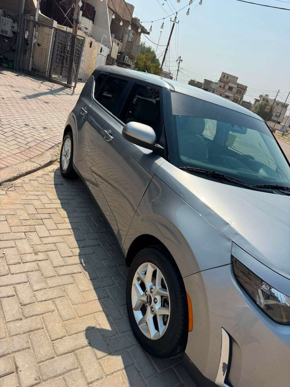 - كيا صول
( KIA SOUL  

الموديل: 2023

مرقم اربيل 

متوفر تحويل أو وكالة

اللون: سلفر 

المواصفات: 

-محرك 4 سلندر 2.0L دوش 
-سويج

-شاشه 

-كامره خلفيه 

-تحكمات ستيرن 

-كشنات جلد 

السعر ١٣٨$

🔴 الحادث : 

كما موضح في الصور 

للاستفسار: ***********

العنوان : بغداد الغزاليه
