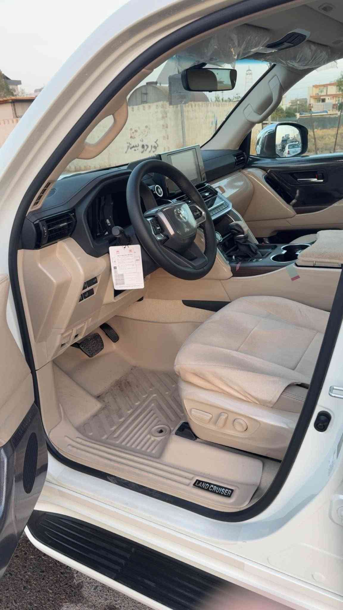 لاندكروز شركة ساز باب الأول 
مواسفات GXRتنفس تبيعى 4،0

موديل 2025/1 
ماشي 4500 كيلو 
تحت ظمان شركة ساز 

مكفول من كل شي
شخط بارد رصعه كل شي مابي

سعر 7 شدة  مجال بسيط
*********** شمشمل, السليمانية
