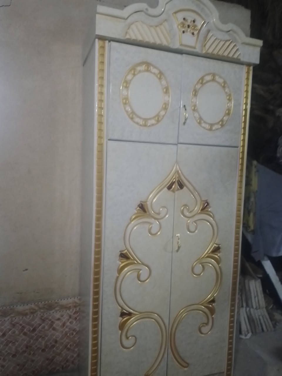 غراض لبيع كنتور خلاط شرط نضافه مكاني الغراف حي الحريه ***********
