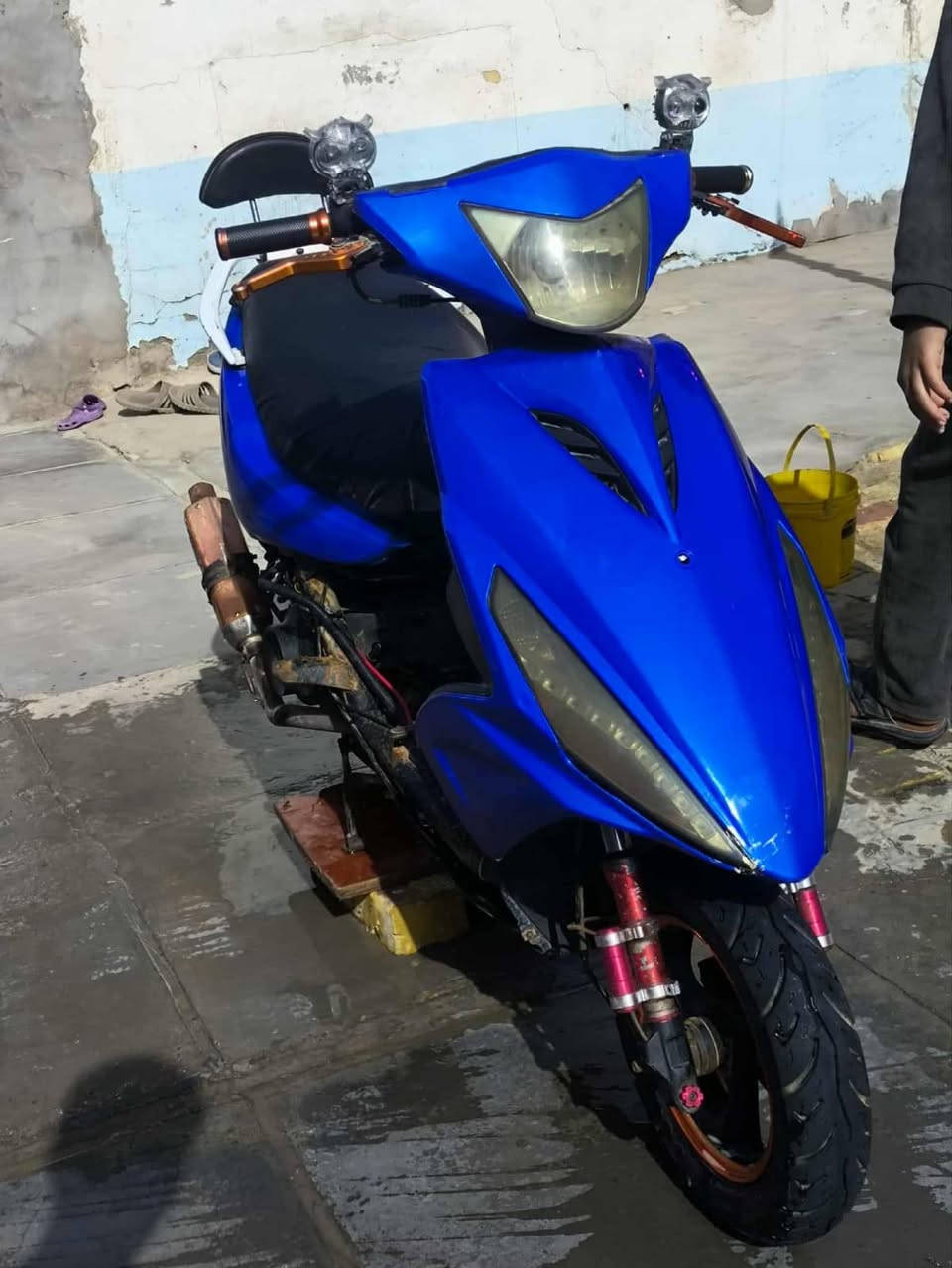 السلام عليكم شباب ماكس نضيفه بوشه 55دراجه نظيفة شغاله بس اخر مره خلصت بيه بانزين وطفت والسعر مناسب 
للتواصل موجود هنا عل فيس او واتساب***********
