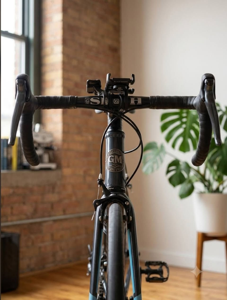 السلام عليكم 
باسكل رود ماركة Rockbikes موديل Troy
الستيرن(Drop Bar) زين للمسافات الطويله 
10 نمر خلفي | 2 امامي 
النضافه 95% الباسكل ياباني بالة
يجي ويا خوذه وبم ومطاره وستاند مال مبايل وتدللون
سعره 225 وبي مجال بسيط 
الفريم حديد مخشب اقوه من الحديد العادي ب 3 مرات وخفيف الوزن
 باسكل بي بعض الخدوش ما مبينه ابد 
الباسكل تجي تاخذه تروح بي محافضات كبل جوابة جديده مبدله وخير من الله ما بي اي نقص 
العنوان بغداد البياع شارع قطر الندى 
التواصل والاستفسار | *********** موجود واتساب
