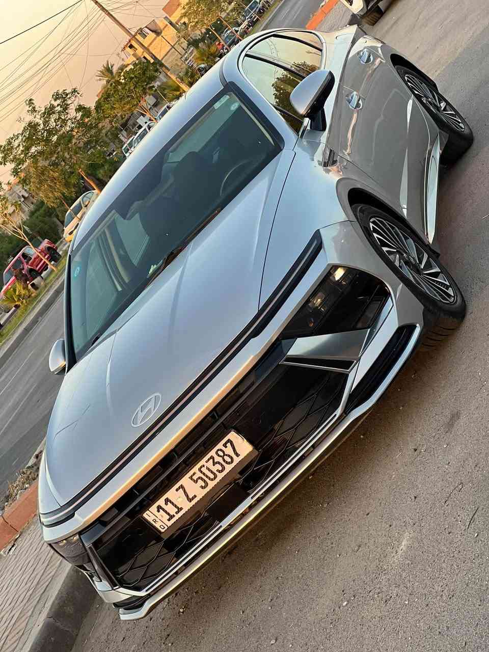هونداي سوناتا هايبرد للبيع
موديل السياره 2024
وارد امريكي اللون سلفر
مواصفات Sel
فول ما عده الفتحه
مكينه 2000 
سياره حادثها 
جاملغ مصبوغ بدون دواخل 
وبارد ب الباب 
ايرباك فقط 1 الدوسه
السعر 183 وبيها مجال 
بغداد الكرخ 
***********
