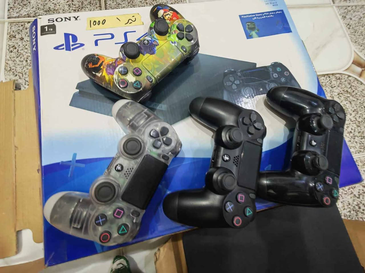 PlayStation 4 slim 

الجهاز شغال و نظيف و استعمال متوسط و نظافة 100% و اون لاين 

يمكن الفحص و التجربة 

المساحة واحد تيرا 

يجي وياه اربع جويستكات

و ست اقراص 

مو مفتوح ولا مصلح و الليبل موجود

السعر 450 

الموقع بغداد 

للتواصل واتساب  *********** بغداد, العراق
