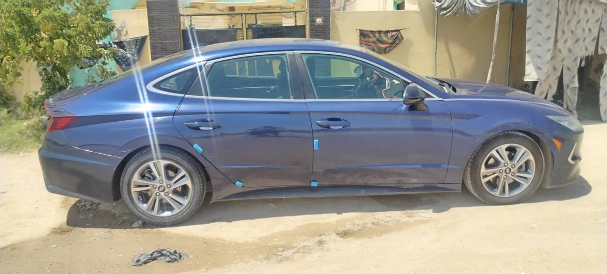 السلام عليكم
هونداي سوناتا. موديل ٢٠٢١. وارد أمريكي. رقم قادسيه انكليزي بإسمي. محرك ٢٥٠٠ تنفس طبيعي مكفول. كير دكم مكفول . مواصفات وسط . حادثها نص باب خلفي العبري مصبوغ والجاملغ الوراه بي صبغ بالدار وكلير وجاملغ الأمامي بي كارت صبع  وكلير. وباب العبري نصه بي كلير صوور الحادث مرفقه.  السعر المطلوب ١٤٥. العنوان/الديوانيه /عفك عندك استفسار اتصل ع الرقم ***********
