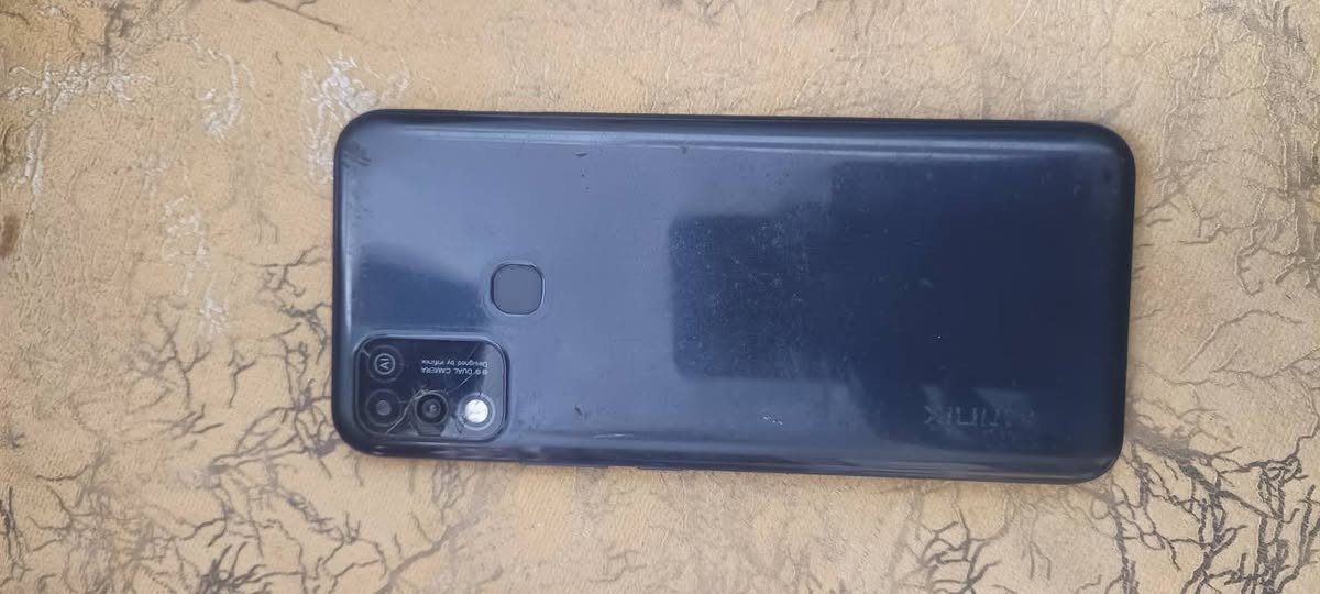السلام عليكم انفنكس هوت 10 بلي ذاكره 64 امبدل شاشه اصليه بيها فطر فوك موضوع بالصور ممأثر ع كلشب جهاز كله شغال كلشي بي يشتغل بطاريه 6000 للبيع السعر 75 الف بي مجال شي بسيط كلش مكاني كربلاء رقم التواصل ***********
