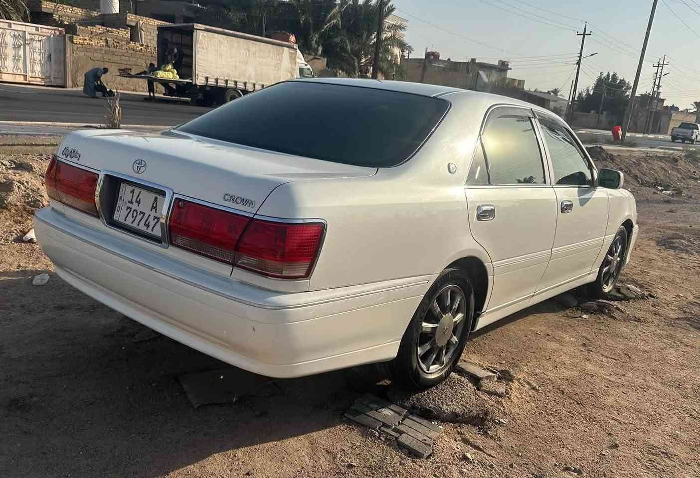 السلام عليكم
ملكة جنون للبيع 
رقم بصره قرار 102 
دكمتين شاصي 175
محرك دي فور الجبير
السعر 132 وبيهه مجال
العنوان البصره قضاء المدينة 
***********

