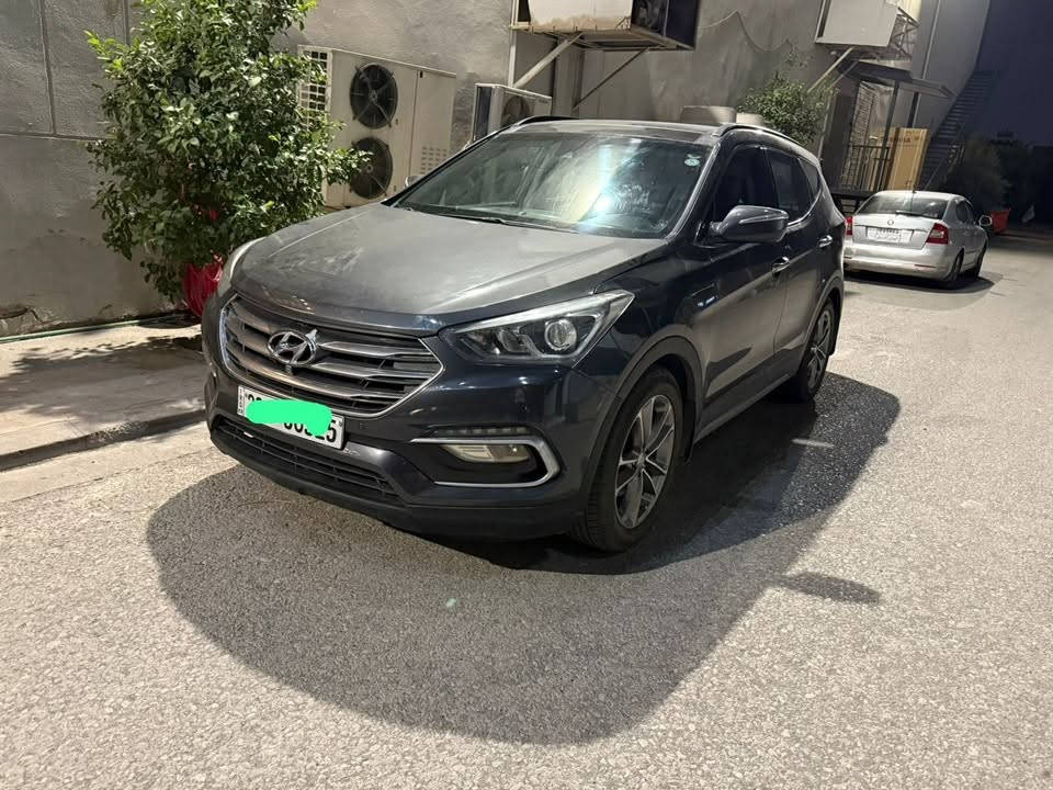 سنتافي موديل 2017
فول فول مواصفات
ضرر 3 قطع 
بدون دواخل بدون ارباك
سعر 160 وبيها مجال 
رقم *********** 
سيارة موجودة باربيل
