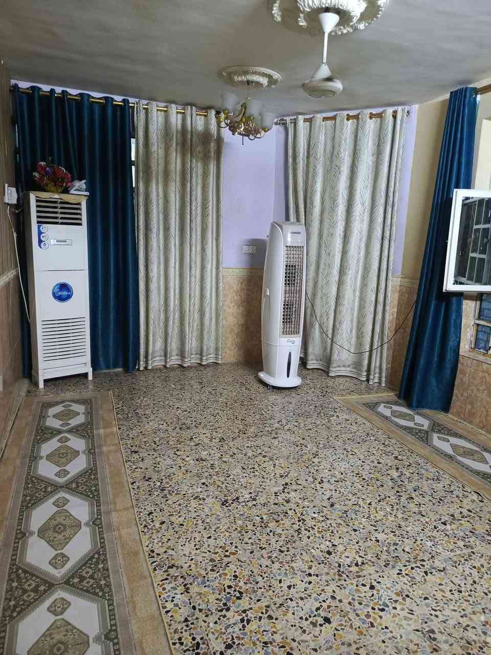 بيت البيع مساحه ميه طولانيه دوانب بشارع بيت موزان ‏‪+9647725532548‬‏
