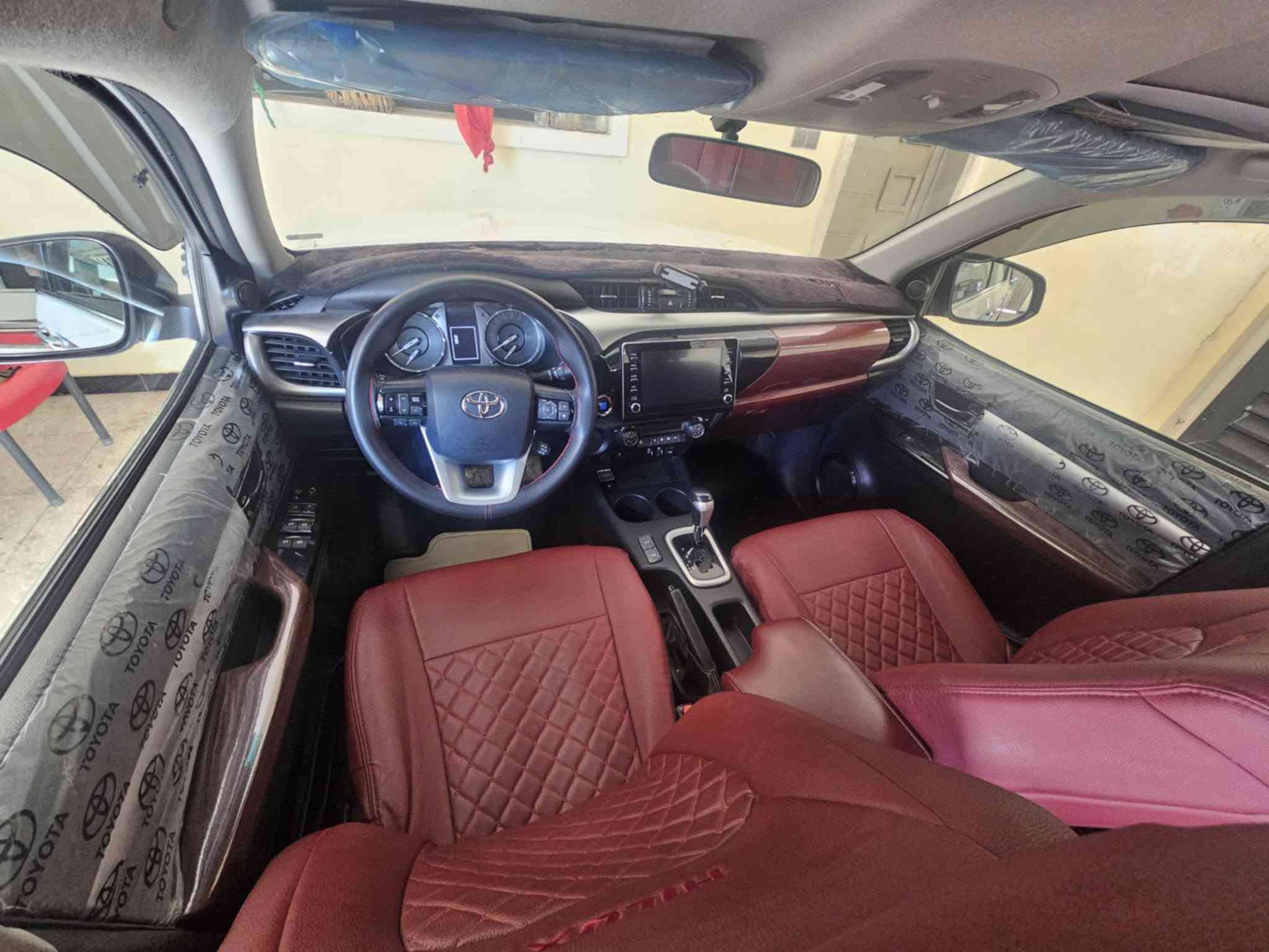 سلام عليكم عندي سياره البيع بيكم موديل 2024 سياره ساز فول موصفات ماشيه 25 ألف تحويل مباشر كير وتماتيك رقم أربيل سنويه جديده مكفول كفاله عامه عنوان بغداد ولشراي يتصل على رقم ***********
