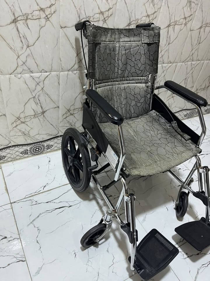 عربانه للبيع قيم بما يرضي الله لان ماعرف أسعارهن نظيفه حيل والله للتواصل خاص أو الاتصال على الرقم ***********
