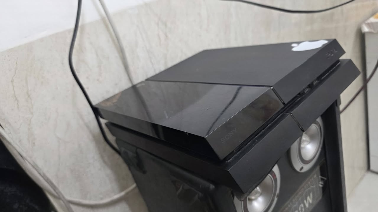 سلام عليكم ابلي فور فات مامهكر نضيف على ايدي ويا ثنين جوستك وقرص gta  العنوان العبيدي او الامين سعر ٢٠٠ / رقمي ***********
