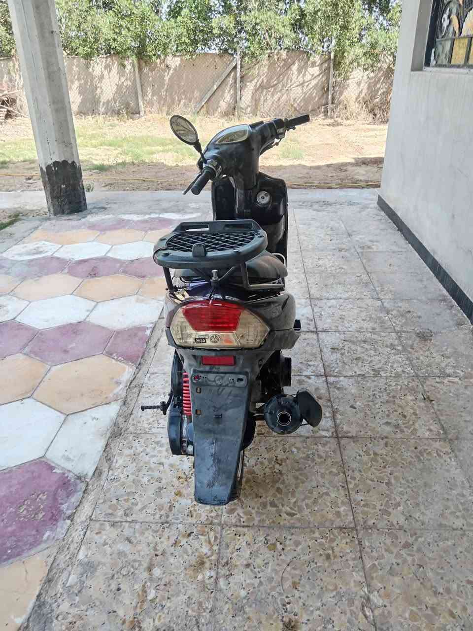سلام عليكم دراجه اله البيع السعر 650 بيه مجال محرك ما مفتوح كفرات اسود اصليه موجوده عنوان سماوه رميثه  ***********
