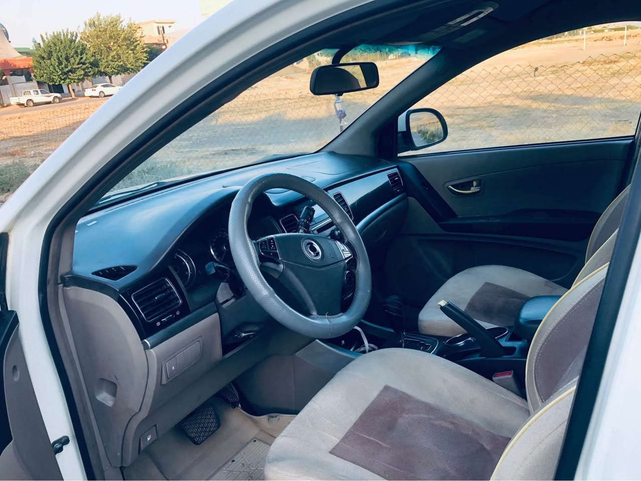 Ssangyong korando 
‎ قفل مه‌ركه‌زی جام كاره‌باپاوه‌ر ‌abc٢٠١٢مۆدێل
‎گێرومه‌كینه‌ كامیری به‌شه‌رت ته‌بریت ساردو گه‌رم له‌سه‌ر سویچ سه‌نه‌وی تازه‌یه‌ تا٢٠٣١به‌ناوی خۆمه‌وه‌یه‌سێ پارچه‌ونیوو بۆیاخه‌ بێناوگرتن ٦٥گه‌لاو معامه‌له‌
*********** السليمانية, العراق
