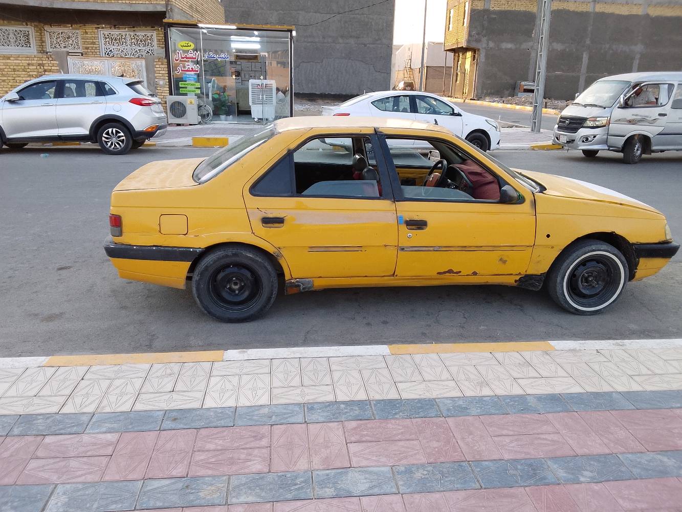 بجو روى للبيع محوره ونجي تماتيك اربعه موديل 2009 مكانه ناصريه سياره سعره 13 اوبيه مجال بصيط للشراي