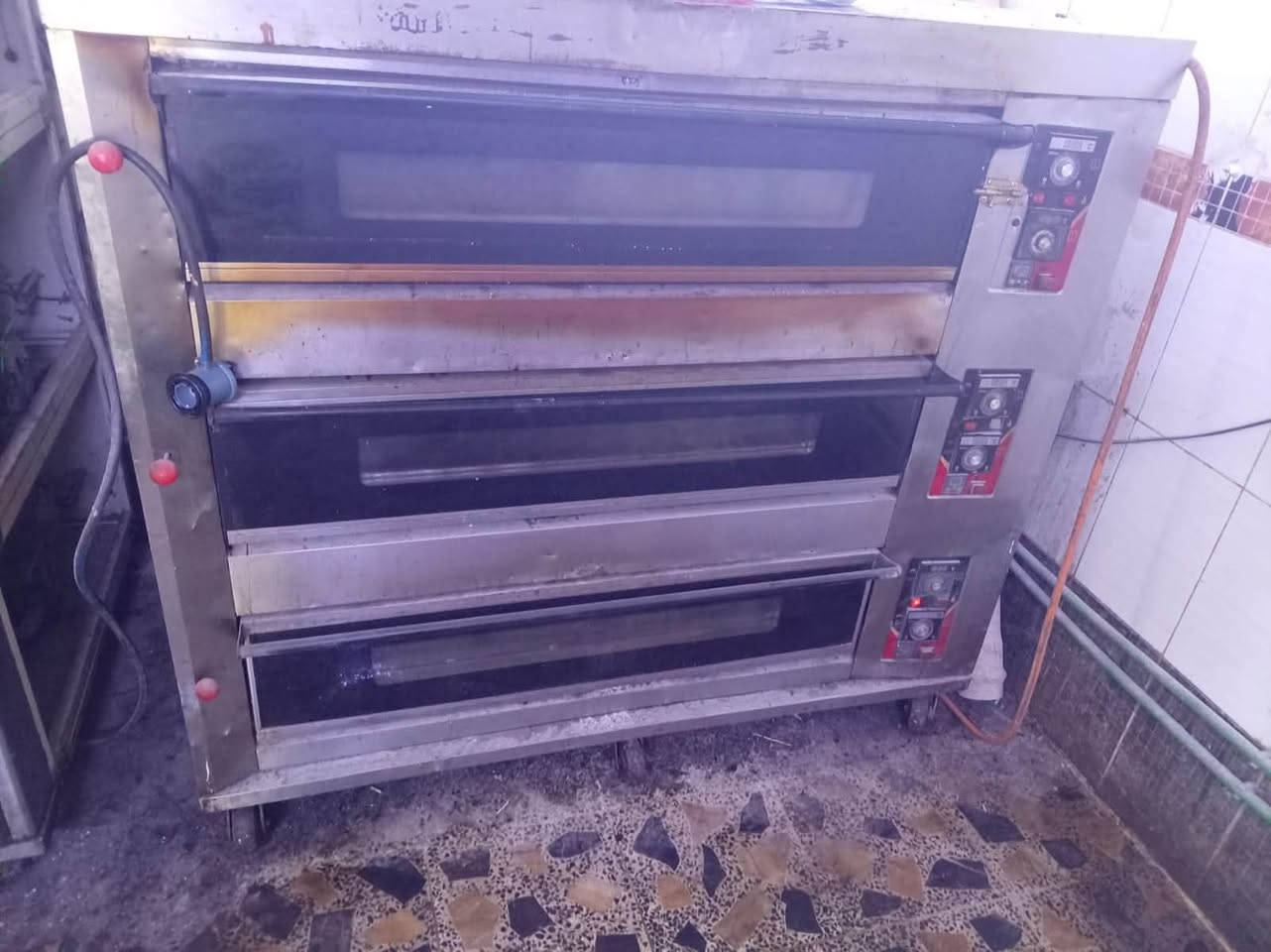 للبيع فرن شغال نضيف
بغداد
***********
***********

