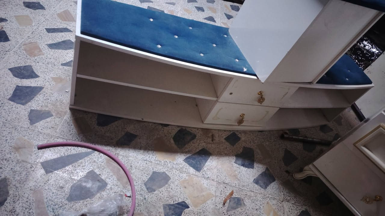 غرفه تركيه مفوحه وكامله بدون ظرر لغرض التحويل للبيع 250مع الدوشك *********** ديالى الخالص  حي الزهراء
