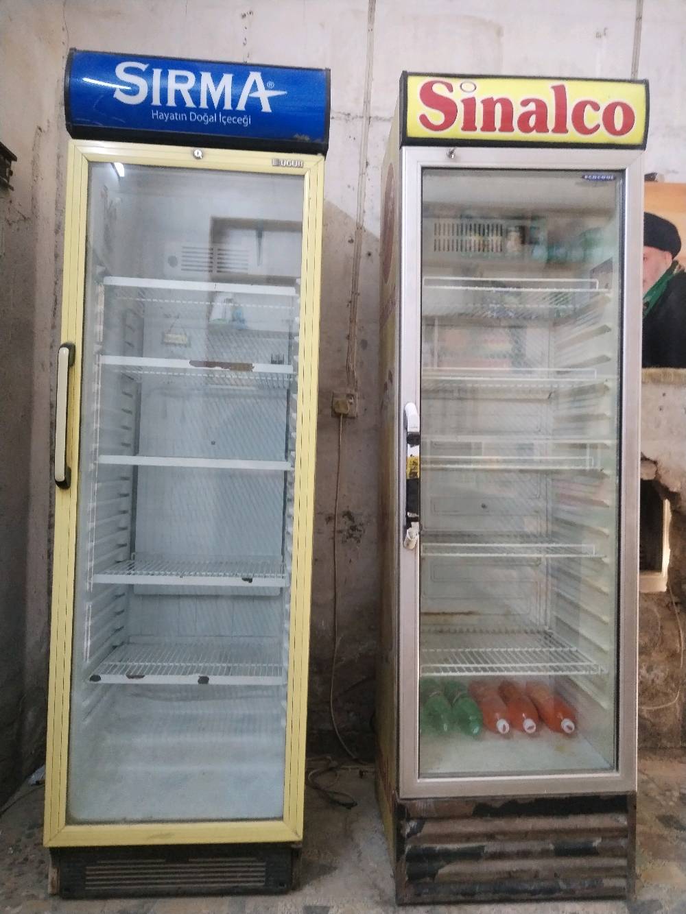 عارضات البيع سعر 750الف العنوان بغداد مدينة الصدر رشاد