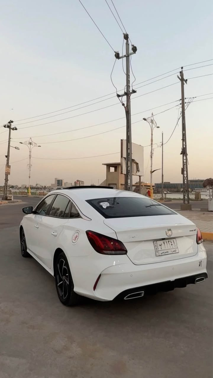 للبيع MG GT 2023 1.5 Turbo خليجي 🔥

🚘 MG GT موديل 2023
وارد خليجي
⚡ محرك 1.5 Turbo
📌 فئة نص فول
جاملغ الخلفي بي ضربه راجعه بارد 
وصندوك وملاحظات بسيطه 

المواصفات والتجهيزات:

• تحكم ستيرن متعدد الوظائف 🎛️
• Apple CarPlay
• Android Auto
• شاشة وسطية
• شاشة عدادات رقمية
• مثبت سرعة Cruise Control
• تحكم بالسرعة
• فتحة سقف كهربائية ☀️
• كاميرا خلفية
• حساسات خلفية
• دخول ذكي Keyless Entry
• تشغيل بصمة / زر تشغيل
• فرامل يد إلكترونية
• Auto Hold
• تحكم كهربائي بالنوافذ
• مرايات كهربائية
• دركسون متعدد الوظائف
• Paddle Shifters خلف الستيرن
• إضاءة LED
• جنوط ألمنيوم 17 إنچ
• تكييف
• مقاعد جلد
• USB و Bluetooth
• نظام ABS وثبات إلكتروني
• مانع انزلاق Traction Control
• مراقبة ضغط الإطارات

📍 الممشى: 112,000 كم قابل للزيادة

🔧 المكينة + الكير + الشاصي:
كفالة على وضع الشركة

📱 التواصل واتساب:
***********

السيارة مناسبة للاستخدام اليومي، اقتصادية وعملية وبمحرك تيربو وأداء ممتاز.

⚠️ الفحص مرحب به بأي مكان يختاره المشتري. البصرة, العراق
