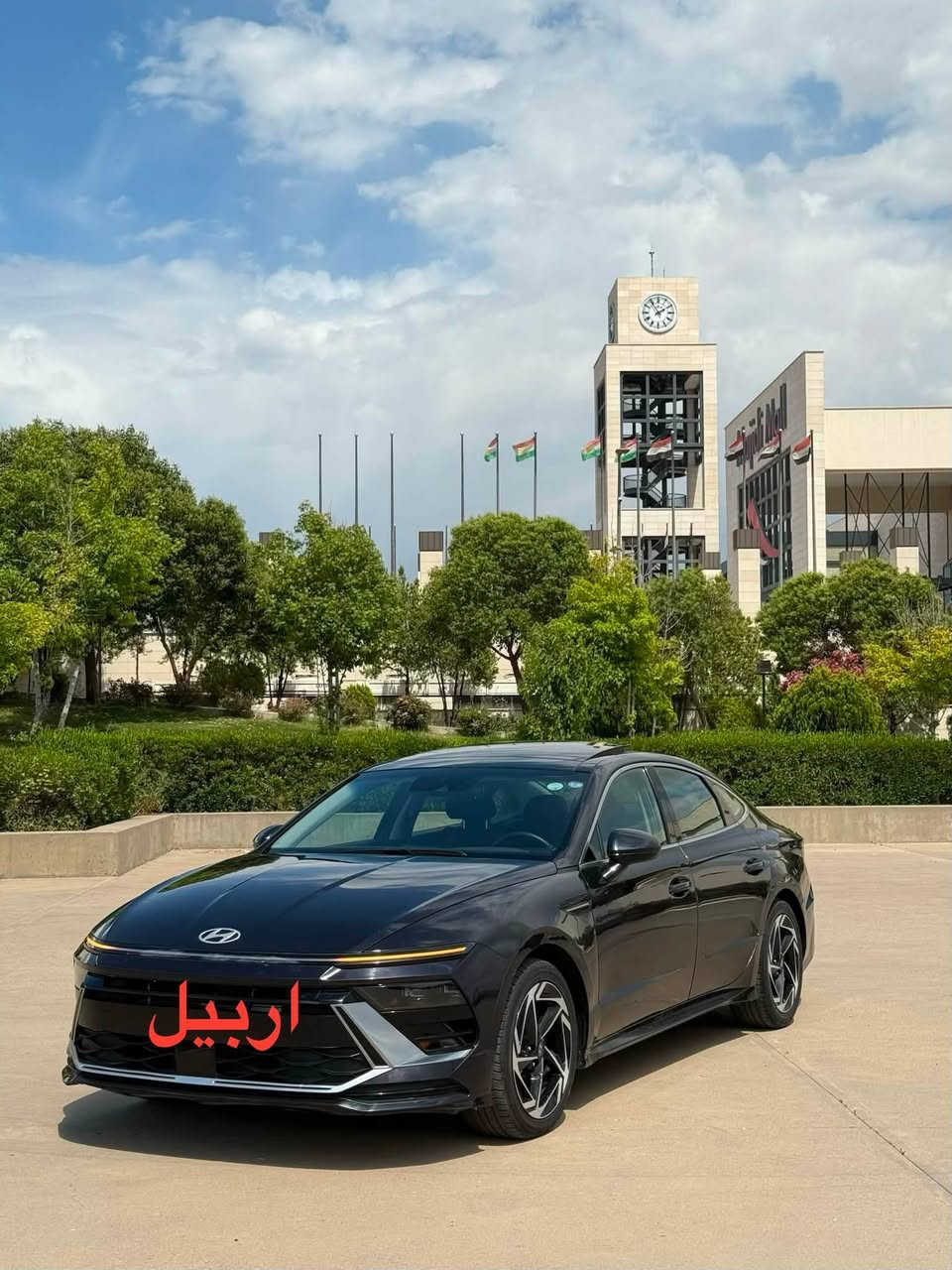سوناتا ٢٤ شكل جديد بدون صبغ / SEL بانوراما
حجم المحرك ٢٥٠٠ تنفس طبيعي /
ماشي ٢٣ الف مايل 
بدون صبغ بدون دواخل رقم شاصي مرفق / ايرباك ستيرن وبرده / ليبل واحد فقط الدعاميه خلفيه مبدله 
المواصفات / بانوراما 
بصمه باب وبصمه تشغيل وتشغيل عن بعد 
كرسي السائق كهرباء / 
ويل كب ١٨ / 
رادار ٣٦٠ / شاشه الكتروني كامل 
هندبريك بصمه / اوتو هولد / وضعيات قياده ٣ / شاحن وايرليس تلفون / كاربلاي 
رقم اربيل جديد 
مكان اربيل 
السعر ١٩٥ بي مجال 
*********** واتس واتصال
