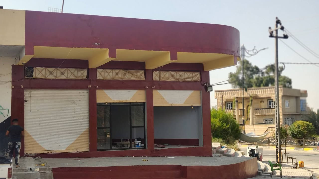 صبغ قبل وبعد مطعم حسب طلب الزبون 
***********
***********
