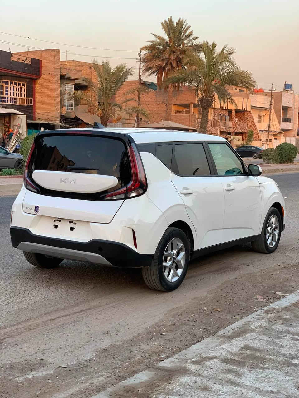 كيا صول موديل 2024 دخول جديد بدون ايرباك ماشية 55 الف محرك 2000 دوش صور الحادث موضح بل منشور السيارة بيها 3 مكانات بارد فقط الباقي كفالة بدون صبغ وبدون تبديل كلها ليبل واحد مواصفات العادية شاشة ويل كب تحكمات توقف ذاتي قيادة ذاتية السيارة جاهزة دوشمة كشنات ابيض - ملاحضة - السيارة ( بدون رقم ) للاستفسار - *********** — مكاني حي اور السعر 125
