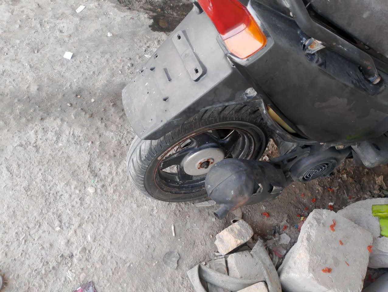 مكلف بالنشر دراجه جبليه سعره ٣٠٠ وبيها مجال مامتواجد خاص هذا رقم صاحبه تواصل ويا***********
