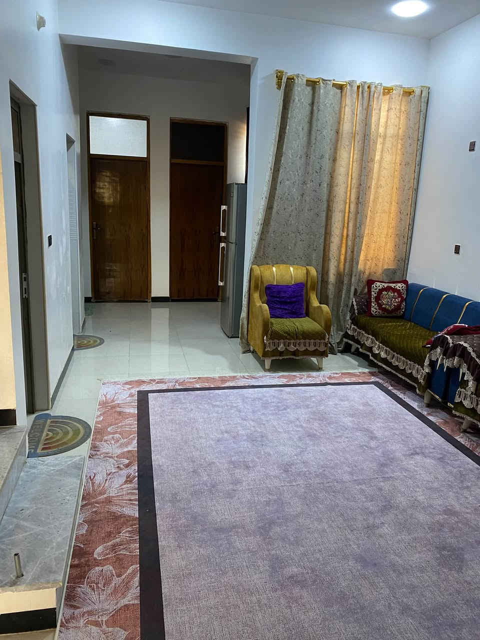 دور النفط • ١٨٦م • غرفتين
