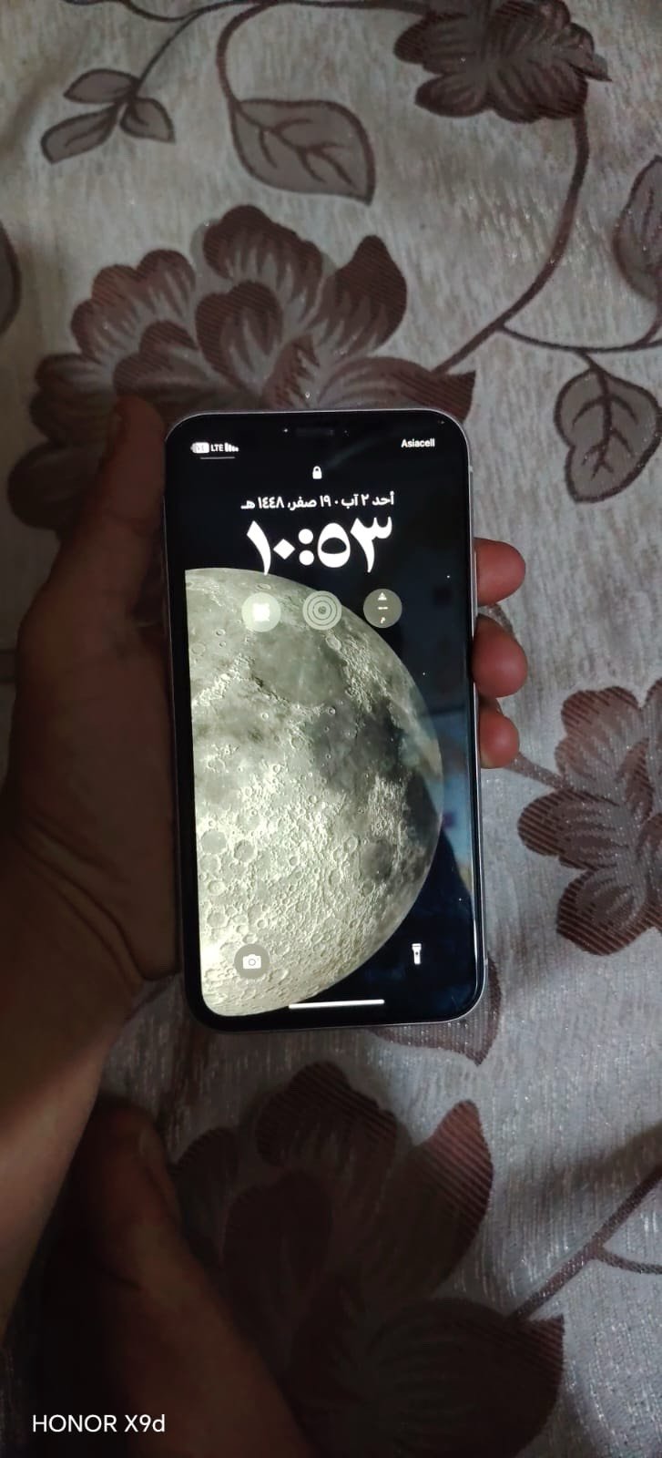 ايفون اكس ار  XR  الجهاز وتر افحصه وين متريد وأي شي بي أني اتحمل الله شاهد تاخذه تترحملي ممفتوح نهائيا نضافته 100% الجهاز مال بيت ايخبل سعره 225 وبي مجال