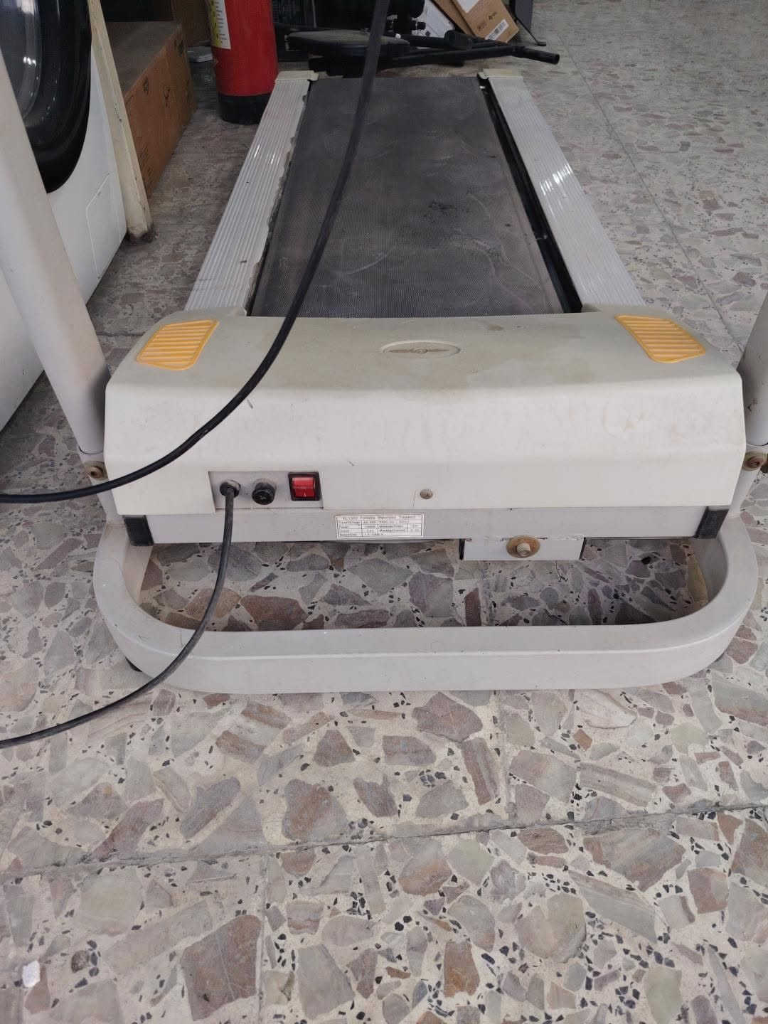 جهاز جري
مستخدم نظيف
مجمع دينار للباله الاوربي
بابل مسيب قرب السينما القديمه
يوجد توصيل لكل المحافظات
للتواصل ***********
