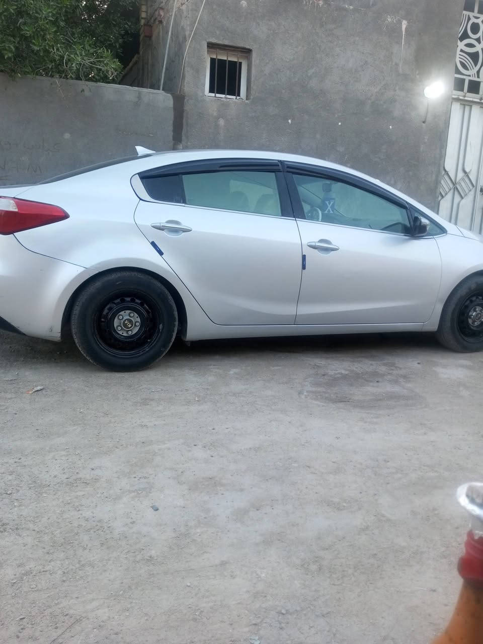 سياره فورتي وارد امريكي سياره للبيع و مراوس***********
