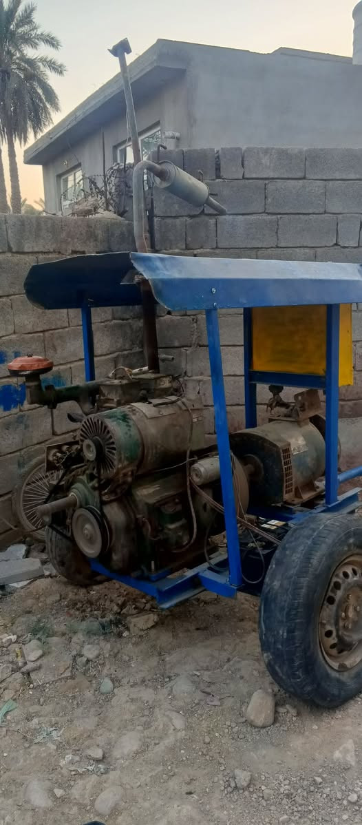 مولد للبيع 2 بستم تبريد هواء رأس توليد 15KV يشغل من 55 إلى 60 أمبير يشتغل سلف وهندر 
السعر 900 وبي مجال شي قليل
ه‍/ ***********
     ***********
