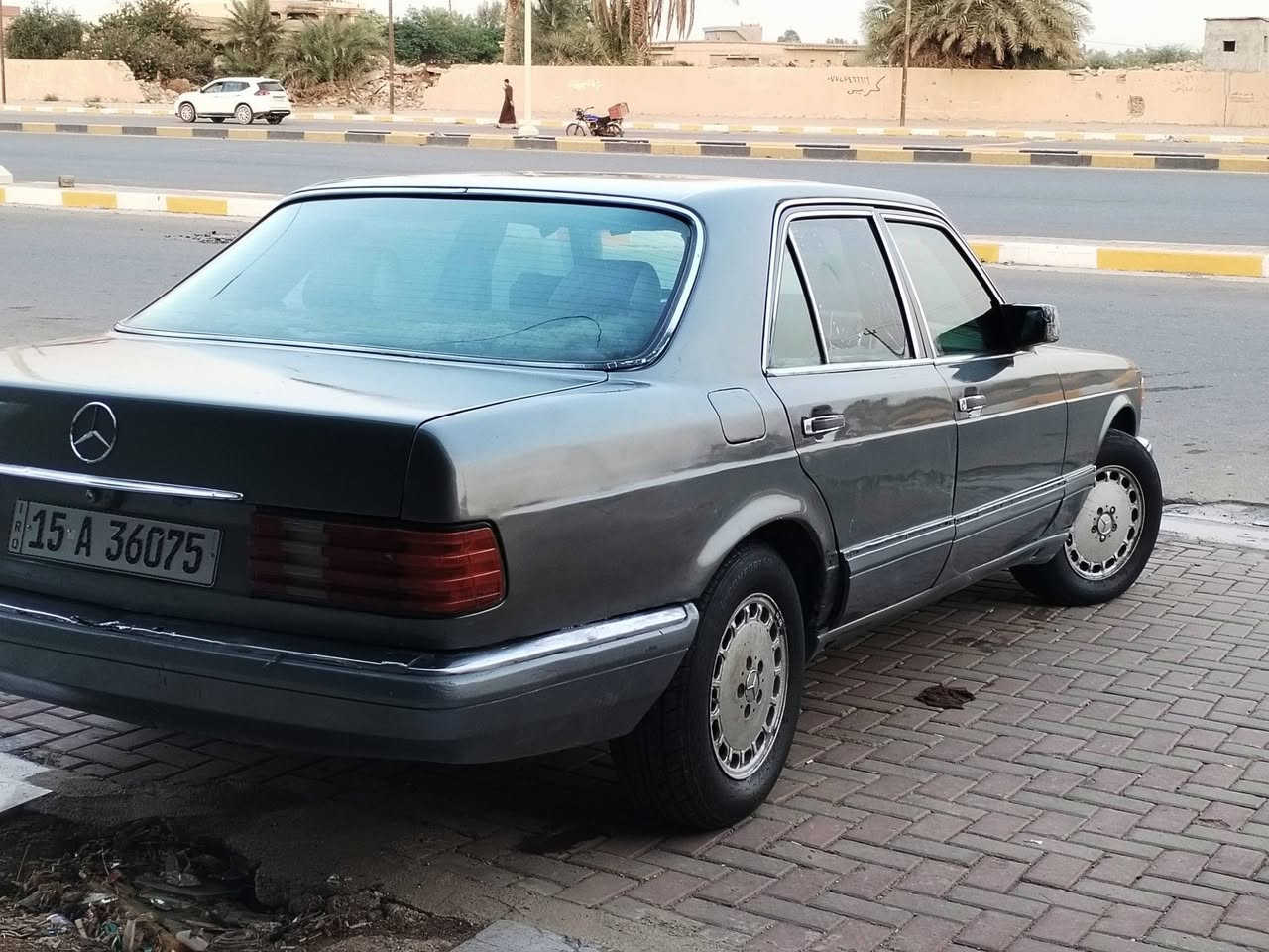 مرسيدس سي300 • ١٩٩٠ • رقم انبار