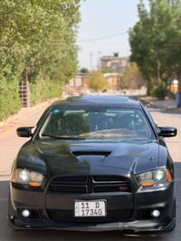 محرك ٥٧٠٠ • ٢٠١٢ • فتحة سقف