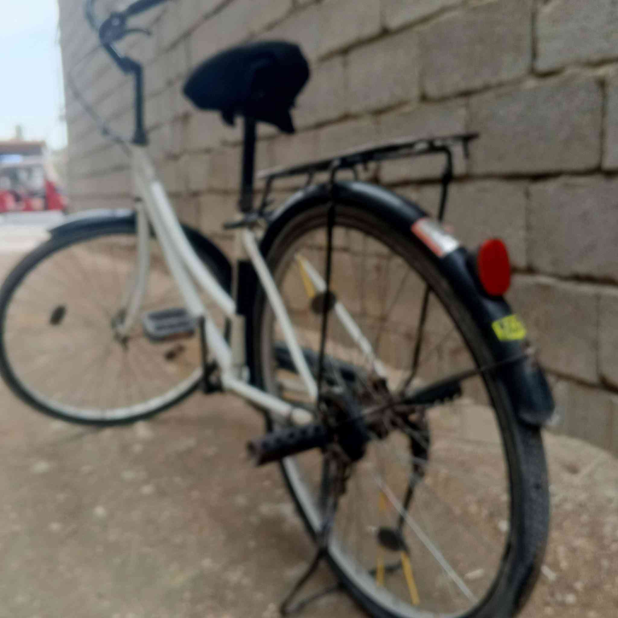 بايسكل • حجم ٢٦ • ابيض