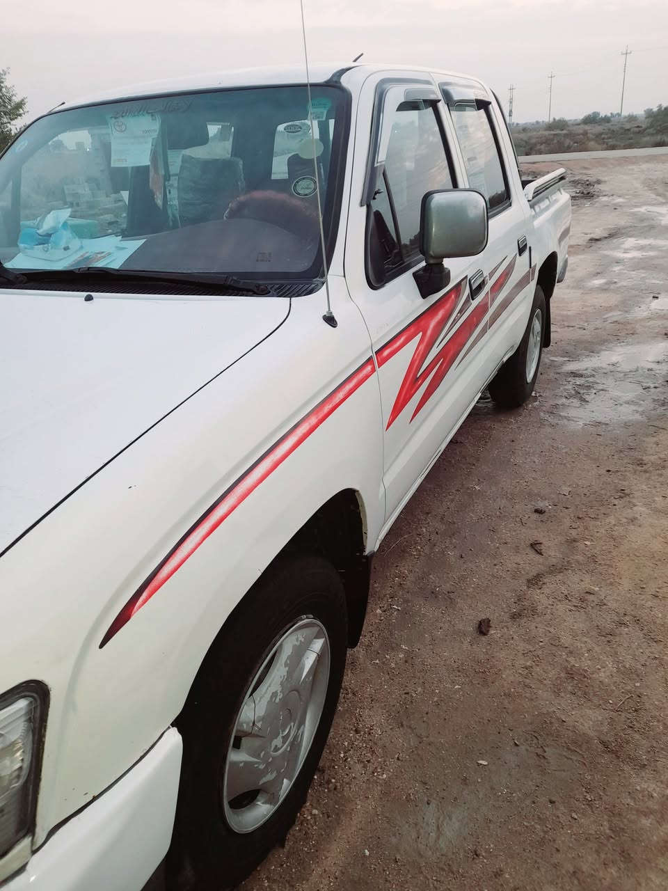 TOYOTA 
جمره ٢٠٠٢ مكفوله نظيفه وجاهزه كير ومحرك وشاصي وحداديه رقم بصره انكليزي بسمي سنويه لل ٣٠ المكان سماوه 
ترهم بيع ومراوس 
***********
