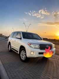 لاندكروزر GXR • ٢٠١٣ • البصرة