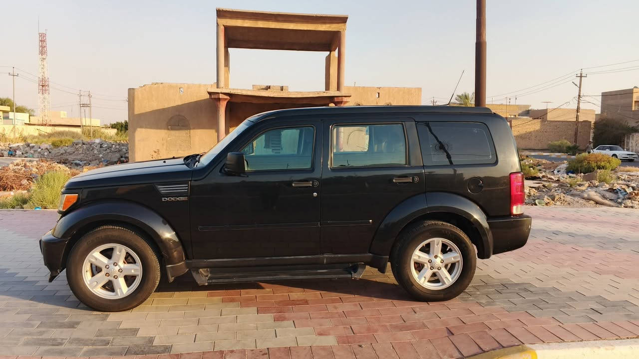 السلام  عليكم
للبيع 
دوج نيترو موديل2009 
كير و مكينه مكفولات
سياره مكفوله فقط بنيد كارت
كهربائيات بلادي تبريد منضومه جديد 
مواصفات
 جام كهربائي كشنات كهرباء 
شاشه سمارت كبيره+كاميره 
رقم سلمنيا تحويل و غرامه شرط
مكان السياره  واسط 
السعر 85 و مجال
للاستفسار الاتصال ***********
