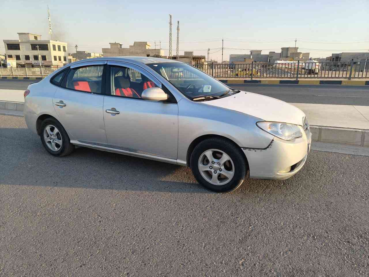 النترا موديل 2009  سياره بسمي شرط التحويل سنوية 2031 وهزه جديدا بدون صبغ محرك 16 دكشن عالي كيرتوماتيك  تبريد شغال كابون بانزين بيها السعر 93 وبيها مجال مكان السيارة الموصل جانب الايمن الشاري يتصل عل رقم ***********
