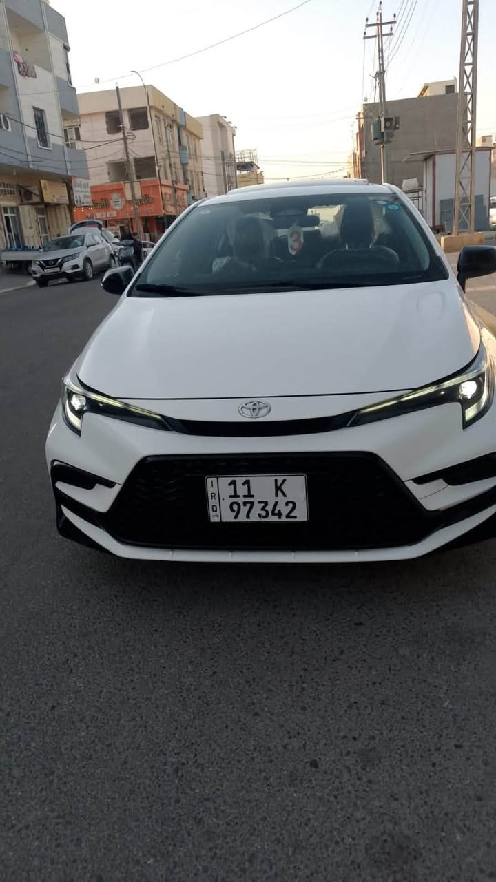 ‏السلام عليكم
للبيع كورولا موديل 2025 مواصفات S
‏بلاك ادشن 
‏بغداد تحويل مباشر 
‏ شاشة كبيرة كاربلاي 
‏كامره 
بصمة 
‏سلايت 
‏تبريد قطعتين 
‏داخل أحمر 
كش كهرباء 
‏أوتو هولد
‏سايد بريك بصمة 
‏ لايت زنون
‏مكفوله من الصبغ والحادث 
ماشيه26 
السعر 165 (ورقه علما السياره مصروف عليها عازل حراري الامريكي الاصلي وتغليف كامل للداخل)

***********
