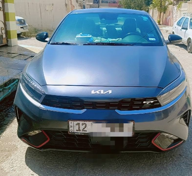 السلام عليكم سياره كيا فورتي ماشي 40 الموديل 2024 الضرر بيها بوند جاملغ سياره فول فول ورايدها 150 ورقه ***********
