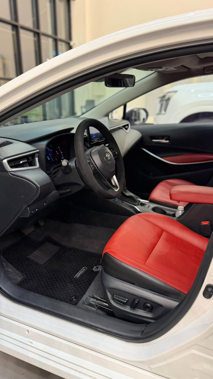 🏎️ كورلا هايبرد 2025 HEV / فول مواصفات

 🛑 السياره مكفوله من البارد والصبغ 

🛑 الممشاه / km 24000 قابل للزياد

🛑 رقم السياره شبه مميز 

🛑 داخل جلد لون احمر 

🛑 مقاعد كهرباء / فتحه سقف 

🛑 عليها سبايدر بلادي 

🛑 عليها عازل حراري 

🛑 ملاحظه / السياره فقط بيها رصعات في القماره اثر الاستخدام 

🛑 السعر / 25.500 مليون دينار عراقي بيها مجال بسيط

🛑 الهاتف / ***********

🛑 العنوان / بغداد معارض النهظه / خلف الشارع الرئيسي
