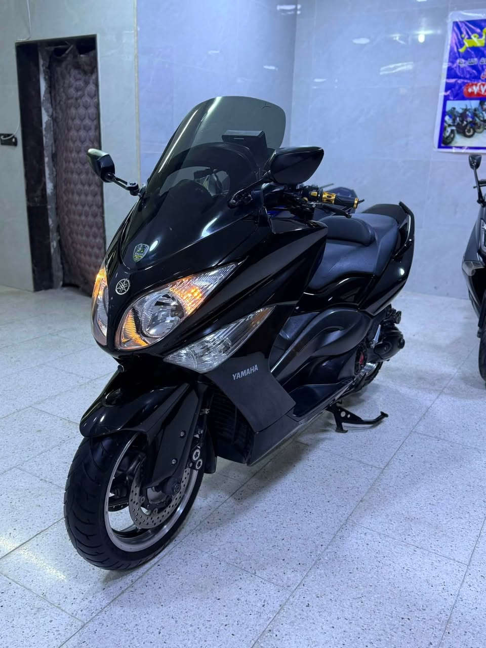 بسم الله ما شاء الله 
TMAX 500 2011
كفالة عامة شرط الفحص 
بيهة قطع تزويد اصلي وبكلايت لد
 ابيع ع صور وتقرير المزاد
المسافة المقطوعة 29km
بدون مراوس وبدون رقم فقط عقد المعرض
العنوان مدينة الصدر شارع الفلاح قطاع ١٢
السعر 45 ورقة
الراغب بالشراء هـ***********
