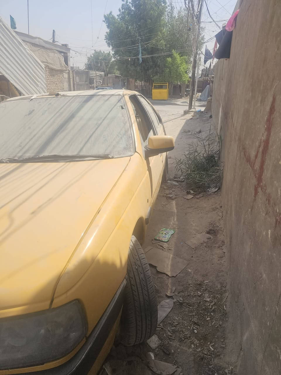سلام عليكم بيجو أكد موديل ١٥ سنويه ما صاقطه سياره جديده بس تركته كامت عدي مصبوغه جماليه فقط تحويل مباشر ابيع كوم حديد هذني لعرف بيهن امانت الله سعر ٣٢ وبيه مجال حك جيه ***********
