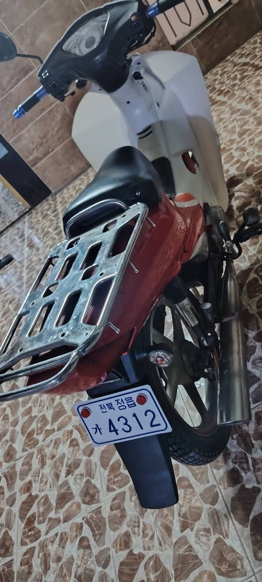 سرفيز للبيع او مراوس بسنكي عمحرك ناعم كير خفيف كهربائيات كله شغاله موطور نظيف للأستفسار ***********
