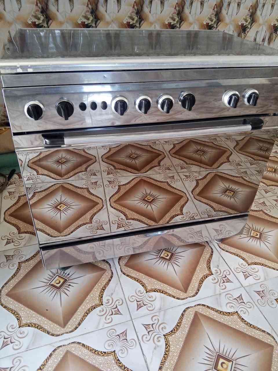 طباخ فريش مصري الباب الاول مكانه ناصريه ومقطع نار موجود الي يريده يجي واتساب ***********

