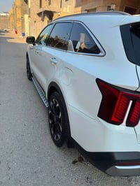 سورنتو 2025 فول عده البنرامه ماشيه 35 رقم اربيل ويل 20 داتشوه 5 كامرات...
