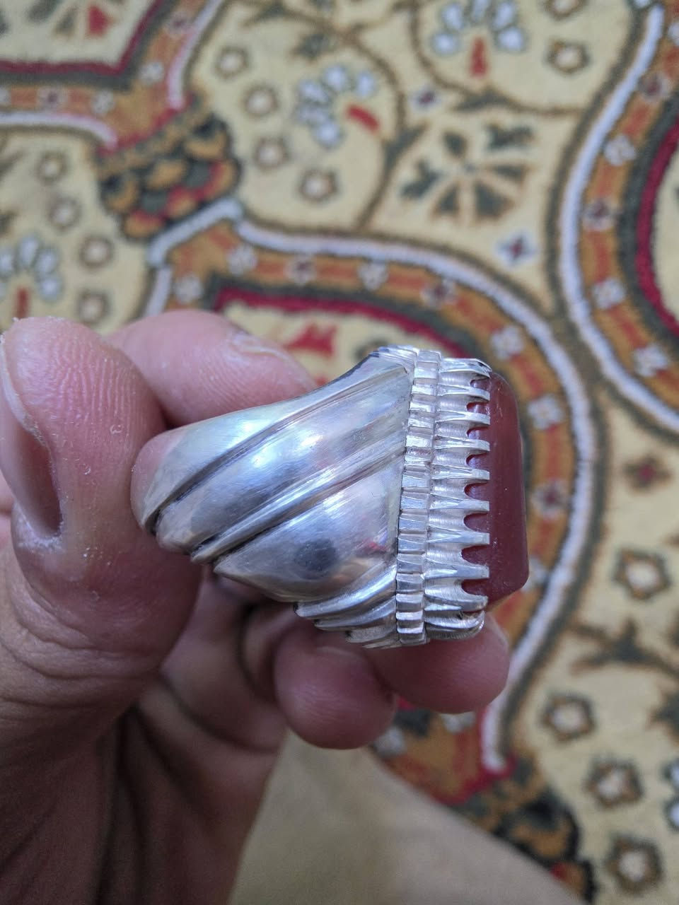 يمانيات صحيحات صياغه ثقيله 
السعر خاص او اتصال ***********
