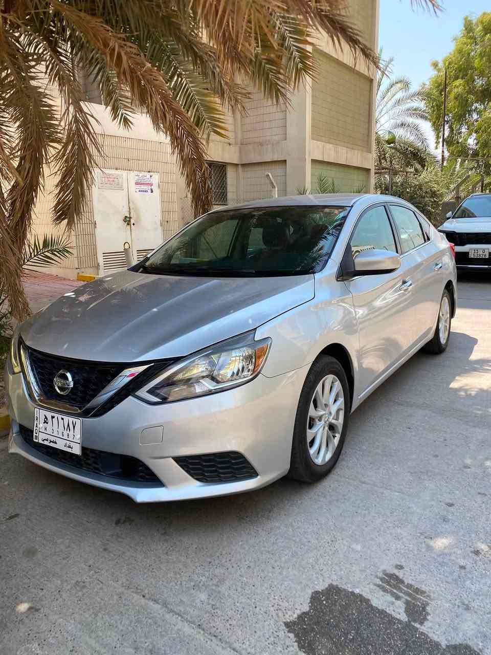 نيسان سنترا موديل 2019 للبيع
وارد امريكي بجم كبس حادث خلفي مواصفات sv
السيارة بدون دواخل بدون ايرباك✅
* محرك 1.8 لتر 4 سلندر DOH
مواصفات: ✅تشغيل بصمة وبصمة ابواب
✅رادار امامي
✅تحكمات ستيرن
✅شاشة كار بلي
✅مانع انزلاق
✅كروس مثبت سرعة
✅نظام ايكو
✅كامرة دوارة
✅تخم تايرات جديد
✅باتري اصلي جديد
سيارة جاهزة ونظيفة جدا استعمال منزلي واحلى من الصور بعد 
السعر المطلوب 115 وبيهة مجال 
مكان السيارة بغداد الدورة
***********
